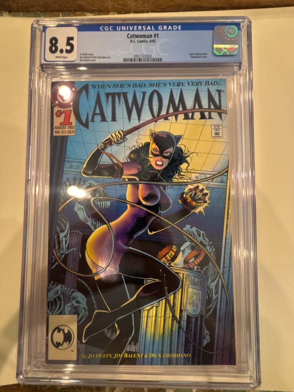 Catwoman #1 CGC 8.5 White Pages Newsstand Variant DC Comics 1993